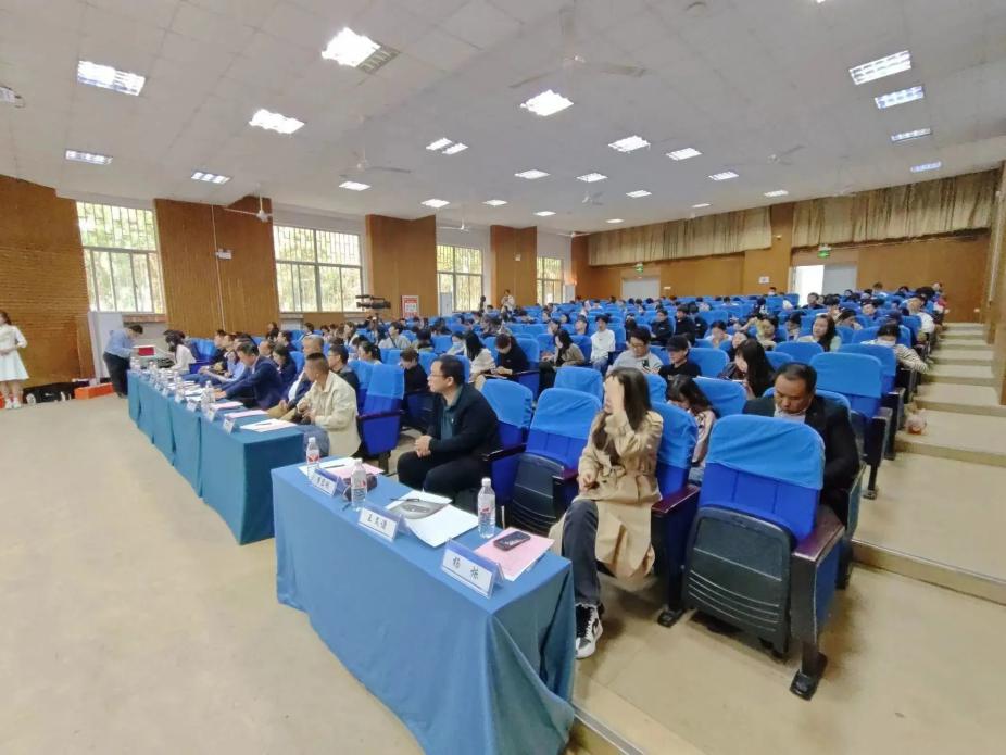 校企合作促就业,跨境电商创机会|青岛工学院举办跨境电商卓越人才班结业仪式暨学习成果汇演活动 校企合作促就业,跨境电商创机会|青岛工学院举办跨境电商卓越人才班结业仪式暨学习成果汇演活动
