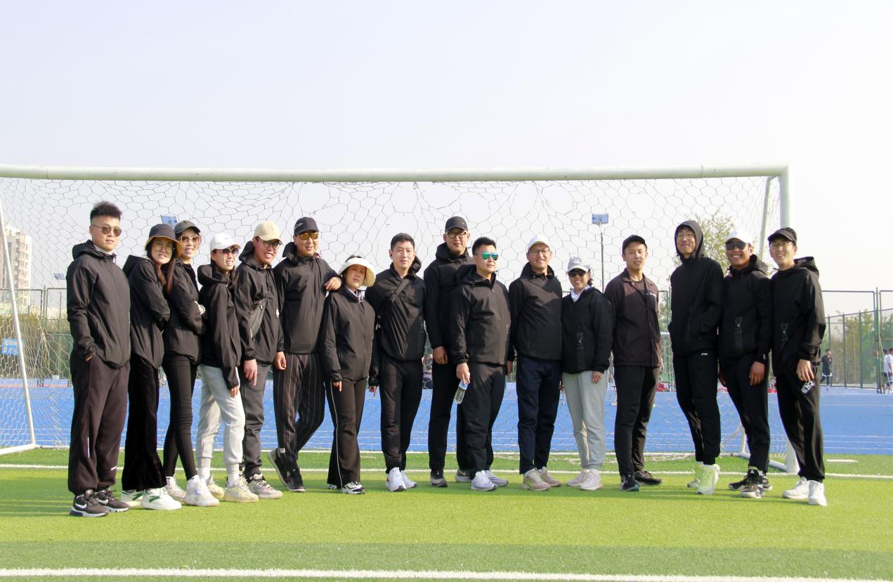 追求卓越,展青工风采——青岛工学院学生春季运动会裁判工作实录 追求卓越,展青工风采——青岛工学院学生春季运动会裁判工作实录