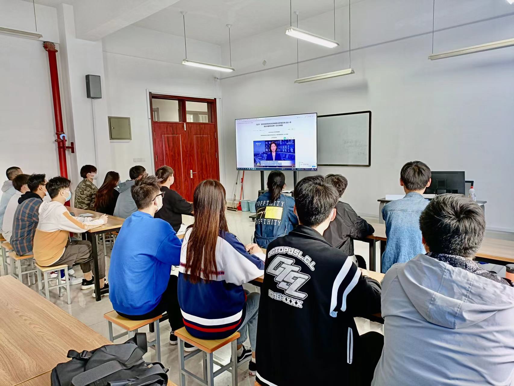 青岛工学院师生热议习近平总书记在中国人民大学考察时的重要讲话精神 青岛工学院师生热议习近平总书记在中国人民大学考察时的重要讲话精神