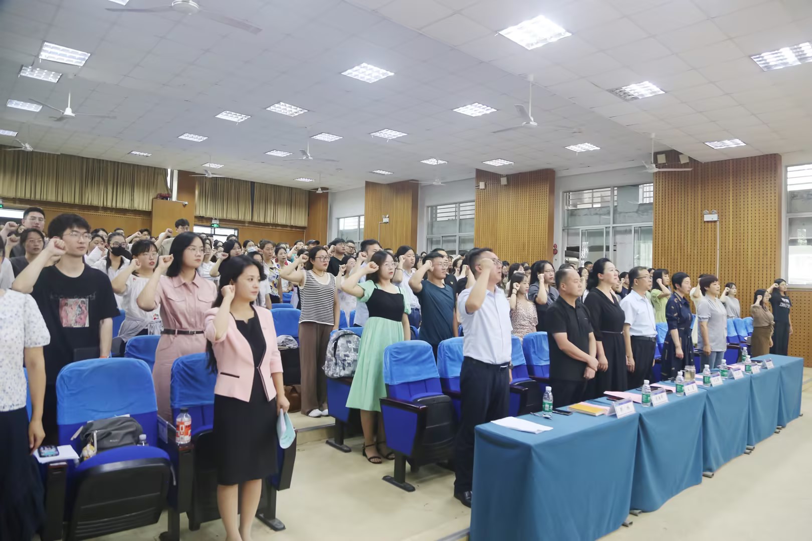 芳华待灼正青春,踔厉奋发向未来 青岛工学院2023-2024学年第一学期新入职教师培训班开启 芳华待灼正青春,踔厉奋发向未来 青岛工学院2023-2024学年第一学期新入职教师培训班开启