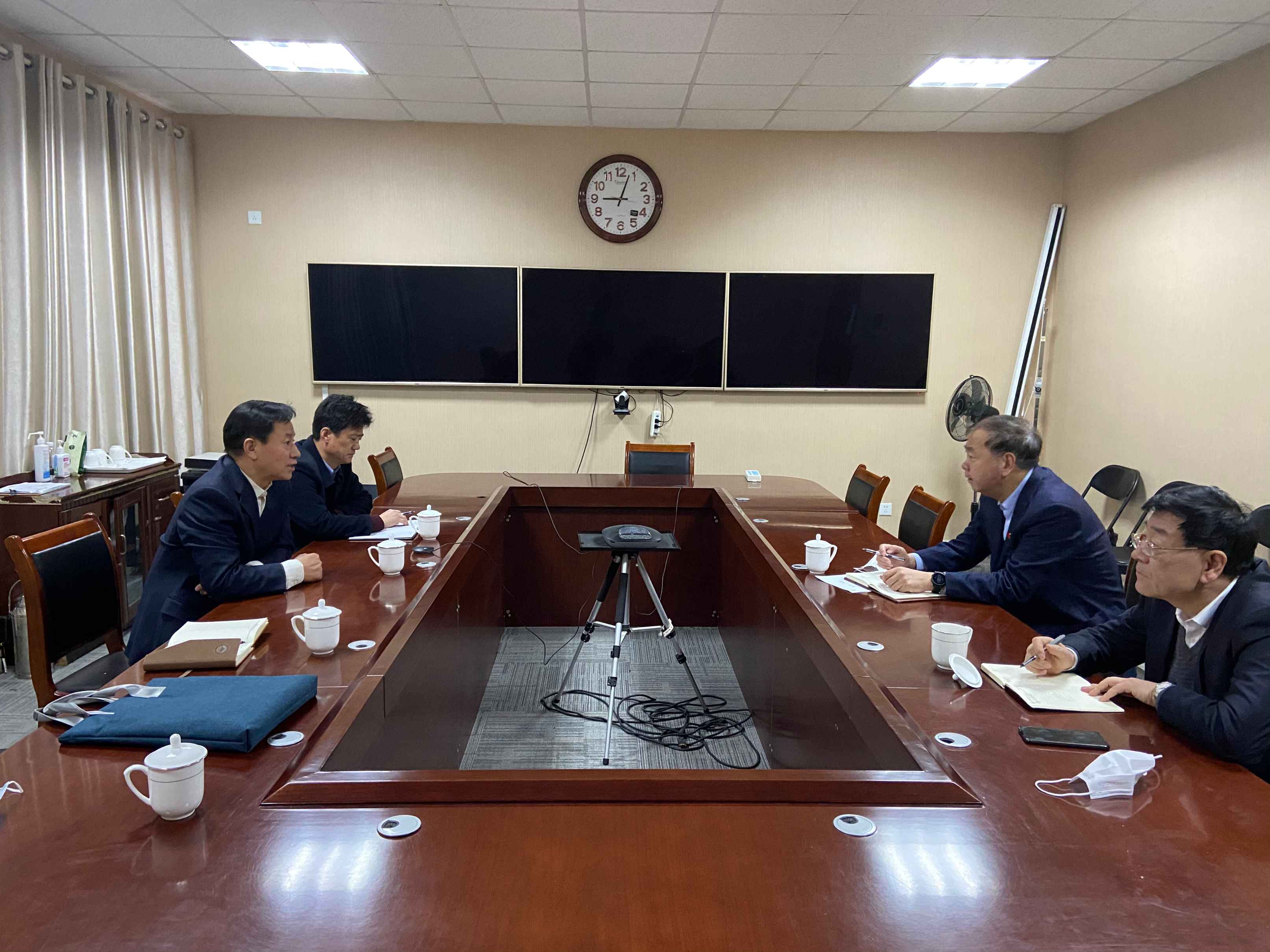 我校领导带队赴山东大学（青岛校区 ）和青岛大学考察学习食堂运行管理工作