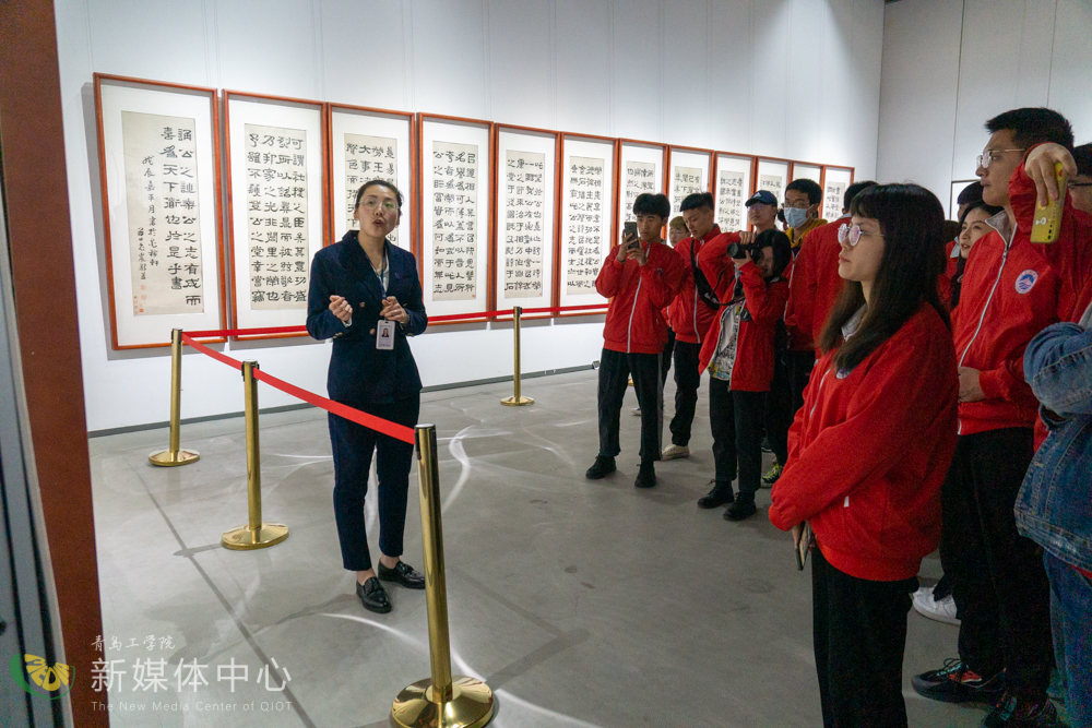 校馆合作共建育人新基地 青岛工学院与青岛宝龙美术馆举办校企合作签约仪式