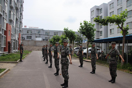 青岛工学院开展兄弟连学生预备教官集训         --提素质练真功，预备教官展风采