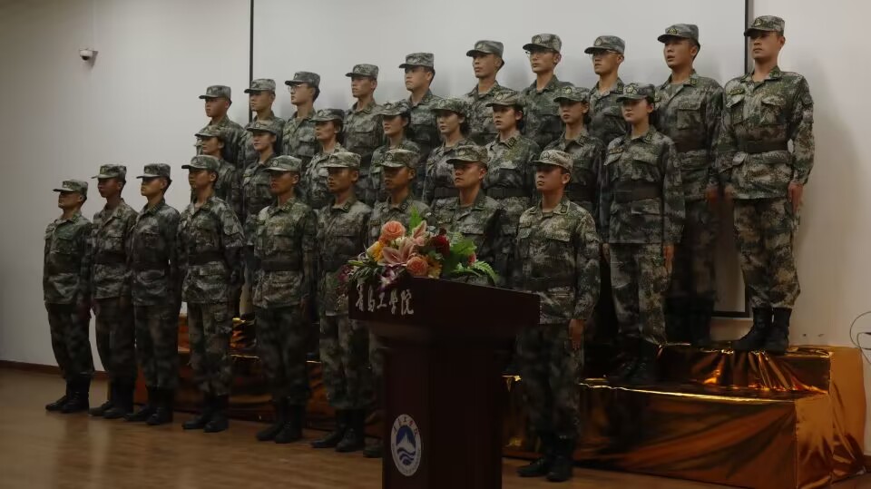 志存高远励青春,奋楫笃行保家国——青岛工学院举行2023年秋季征兵政策宣讲会 志存高远励青春,奋楫笃行保家国——青岛工学院举行2023年秋季征兵政策宣讲会