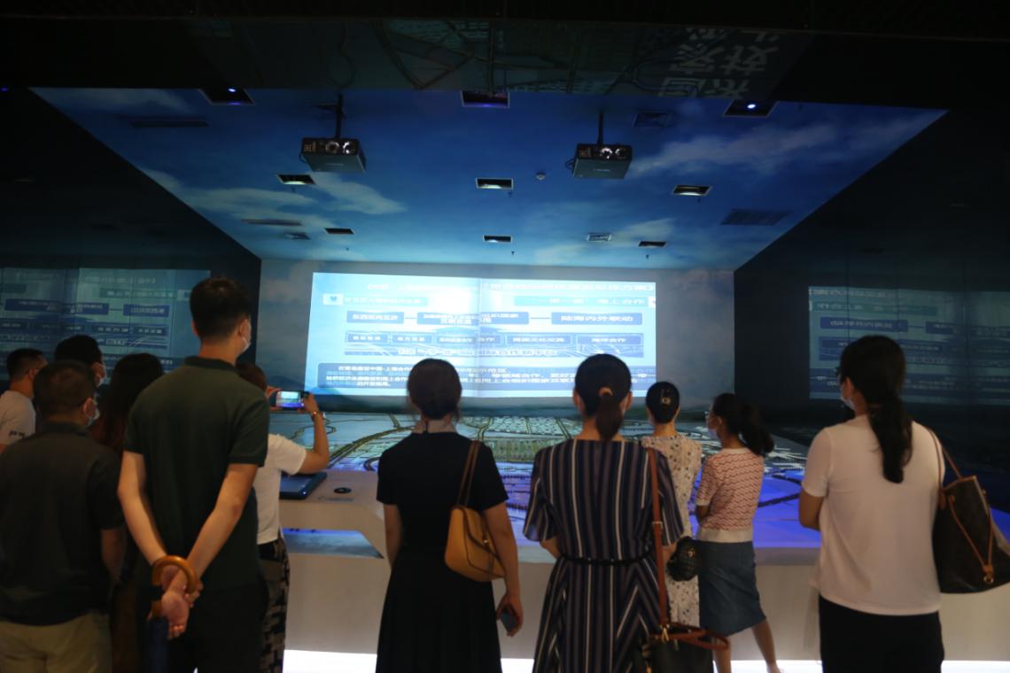 青岛工学院组织全体教师参观胶州市规划馆 青岛工学院组织全体教师参观胶州市规划馆