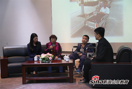 “妈妈就是你的腿”青岛工学院师生与他共同诠释行走的力量 “妈妈就是你的腿”青岛工学院师生与他共同诠释行走的力量