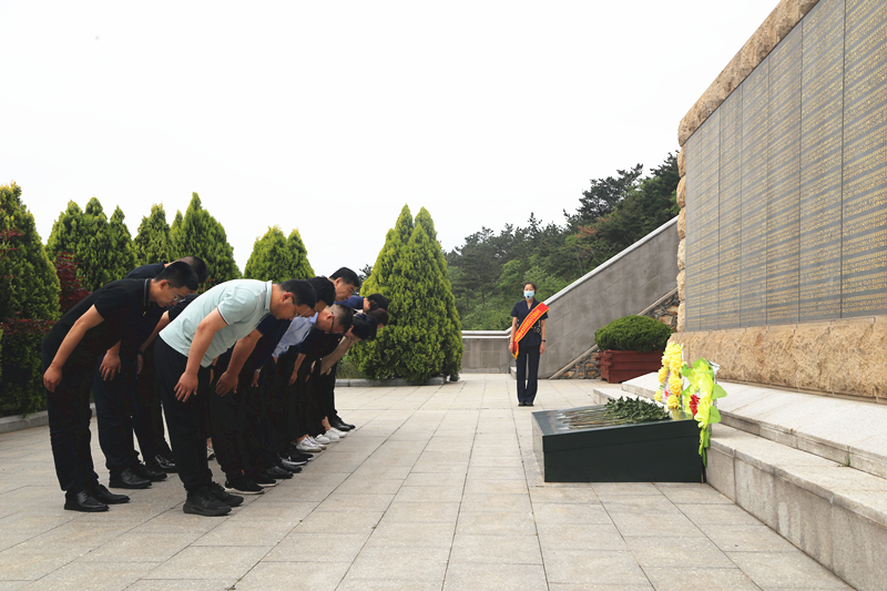 寻访红色凝心铸魂，传承红色锤炼品格——青岛工学院开展主题教育实践活动